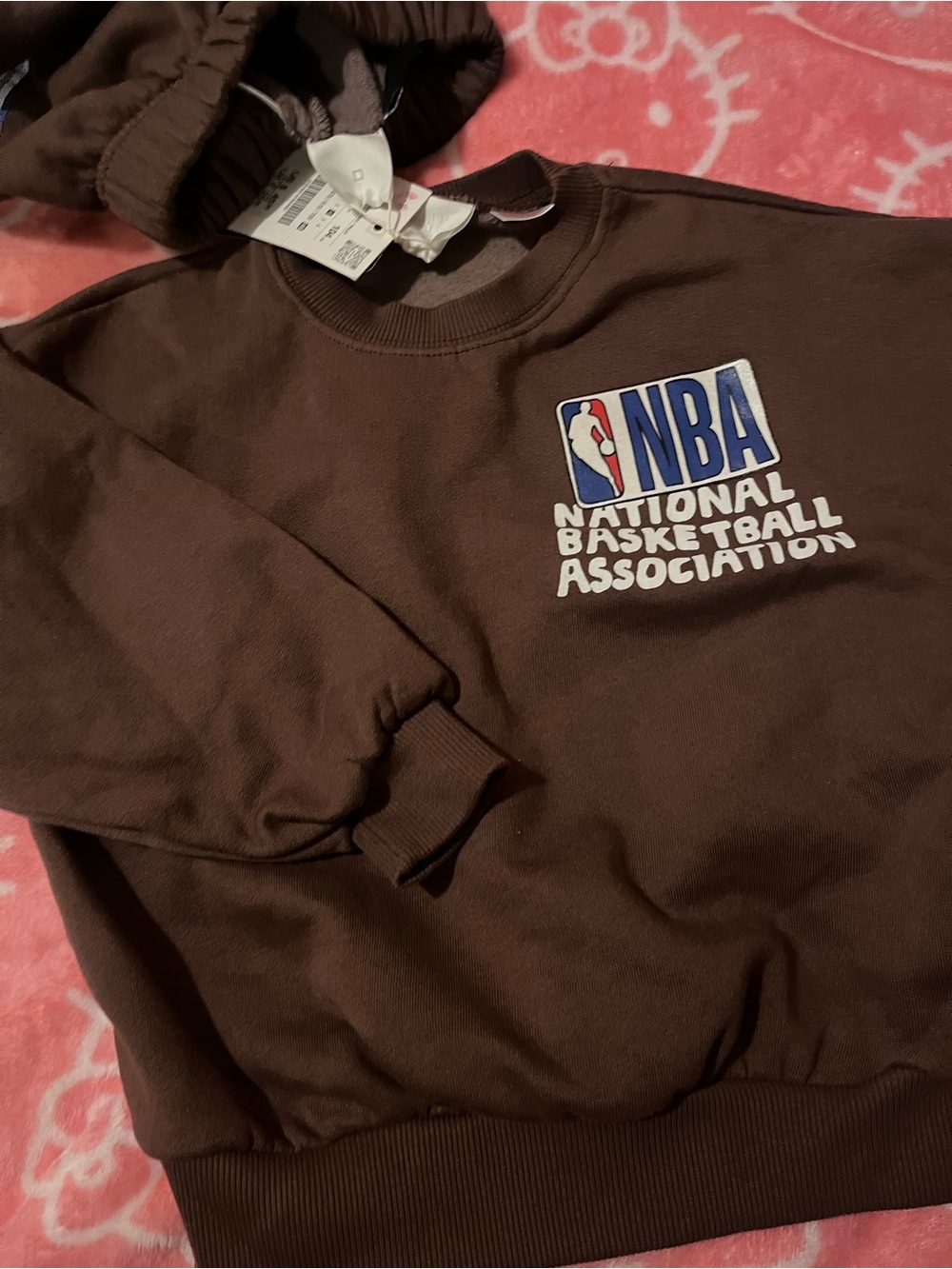 NBA Brown Crewneck Sweatshirt with Logo Patch - kids size 4 year old